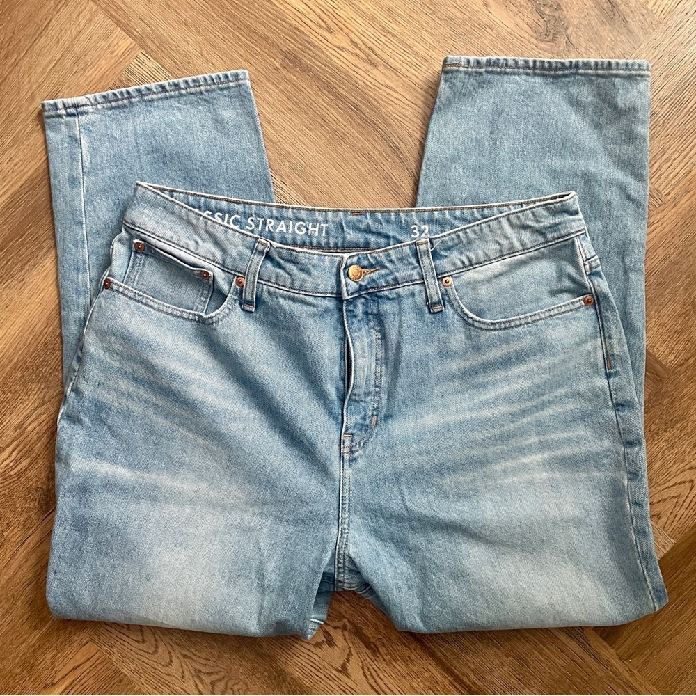 J. Crew Classic Straight Medium Wash Denim Jeans 32